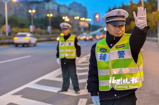 面试辅警衣服搭配