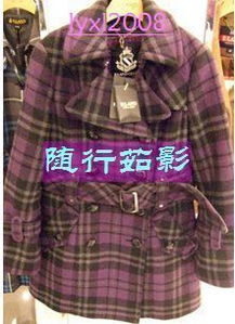 紫色格子大衣里面怎么搭配衣服