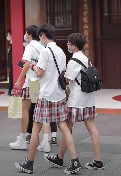 逃跑吧少学妹衣服搭配