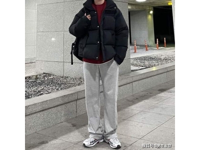 男生冬天灰色的鞋子怎么搭配衣服