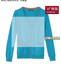 孔雀蓝的鞋子搭配什么衣服(蓝颜色的鞋子配什么