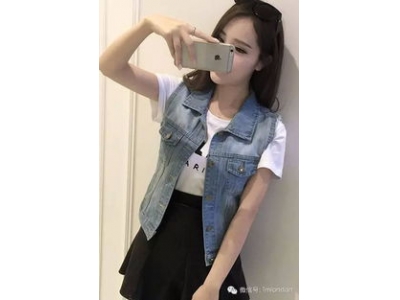 十六岁女生怎么搭配衣服