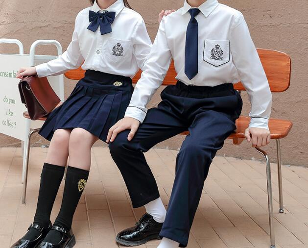 小学时尚校服夏季(小学校服秋季)